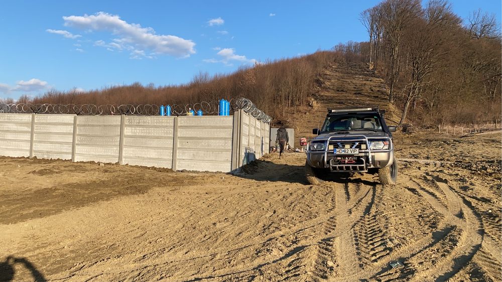 Gard placi stalpi beton