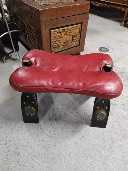 Самарче/табуретка от естествена кожа