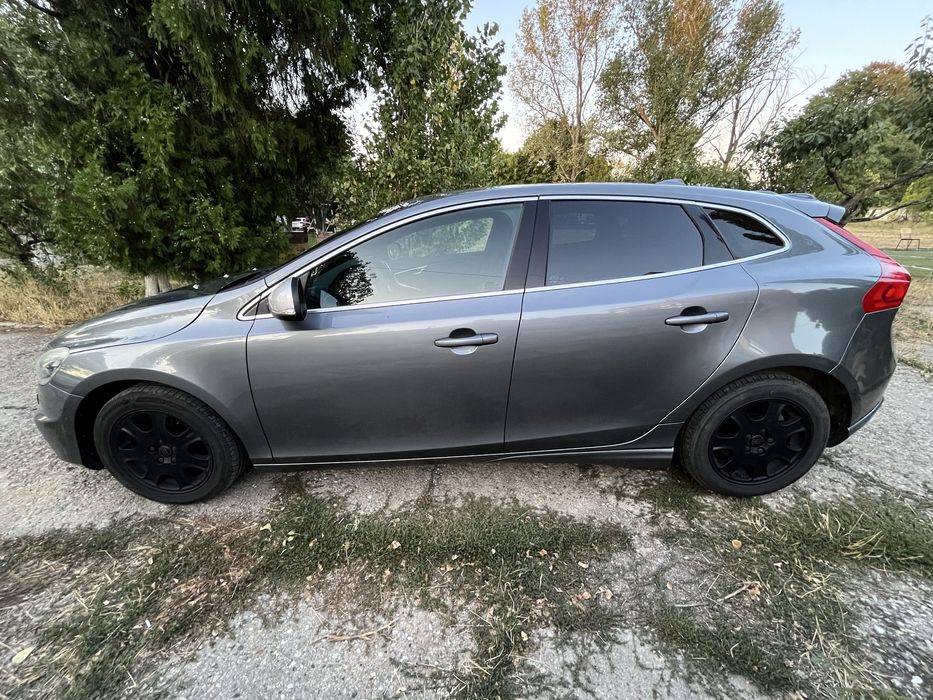 Volvo v40 Sport 2.0