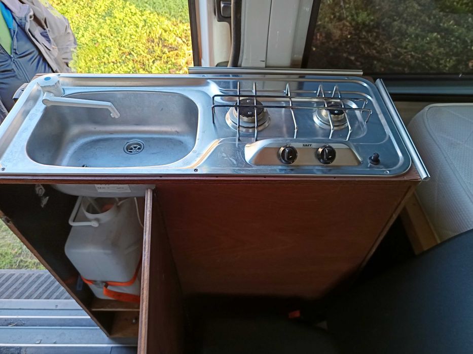 Продавам мивка с котлони за каравана/кемпер