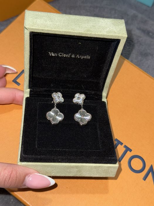 Обеци Van Cleef