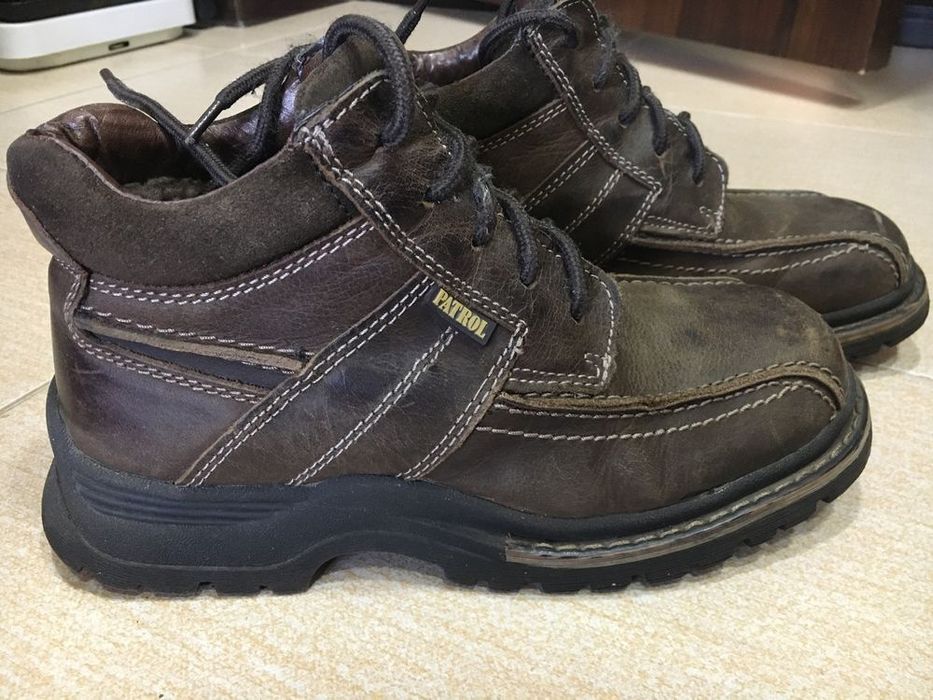 Кожаные тёплые ботинки 40 размер