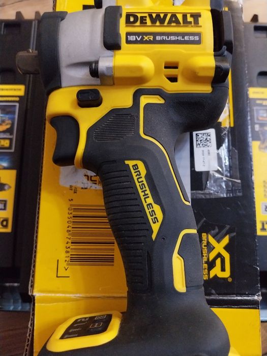 Impact bormasina DCF922