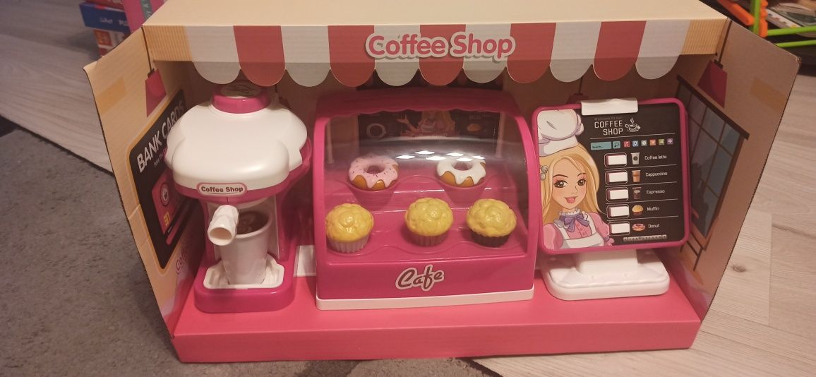 Игрален комплект Chippo Донатела Cake&Coffee shop -МОЯТА КАФЕ СЛАДКАРН
