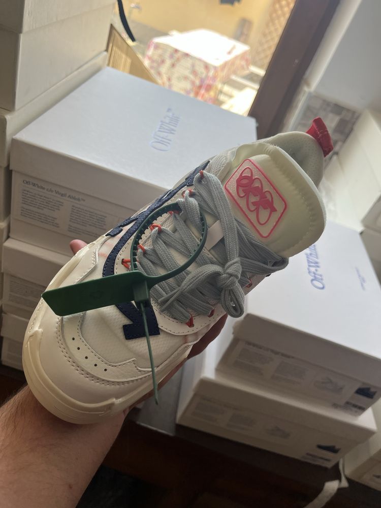 Off white odsy (40;42)