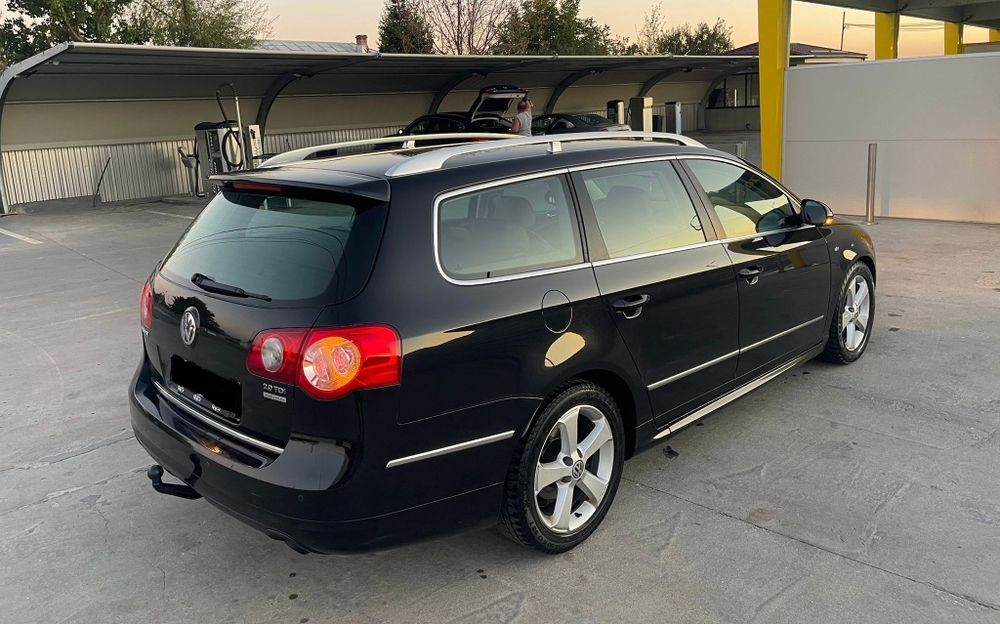 VW Passat B6 R line DSG 4x4 2010 Piele,bixenon,navi-adus recent