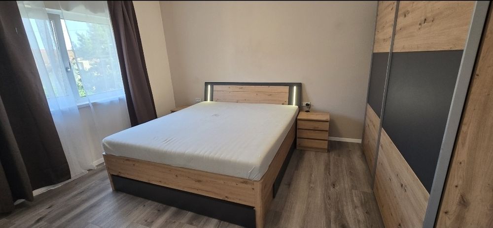 Proprietar închiriez casă cu 5 camere în Dumbrăvița pe strada Mureș.