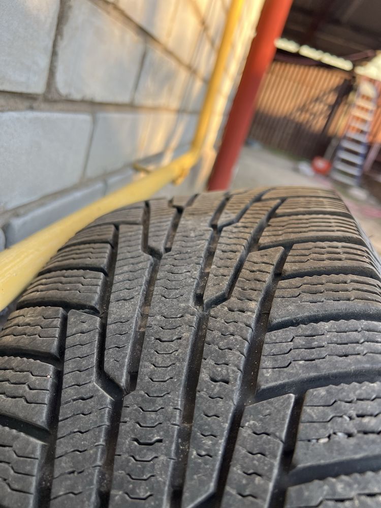 Шины NOKIAN 215/60/16