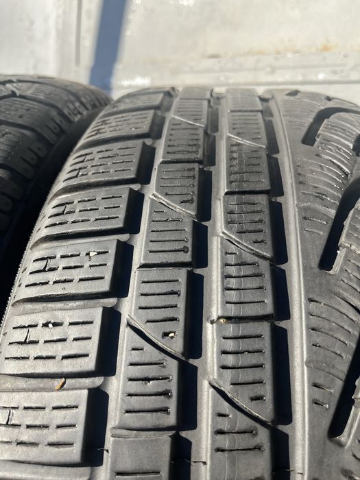 2 бр. зимни гуми 225/50/17 Pirelli DOT 3722 5,5 mm
