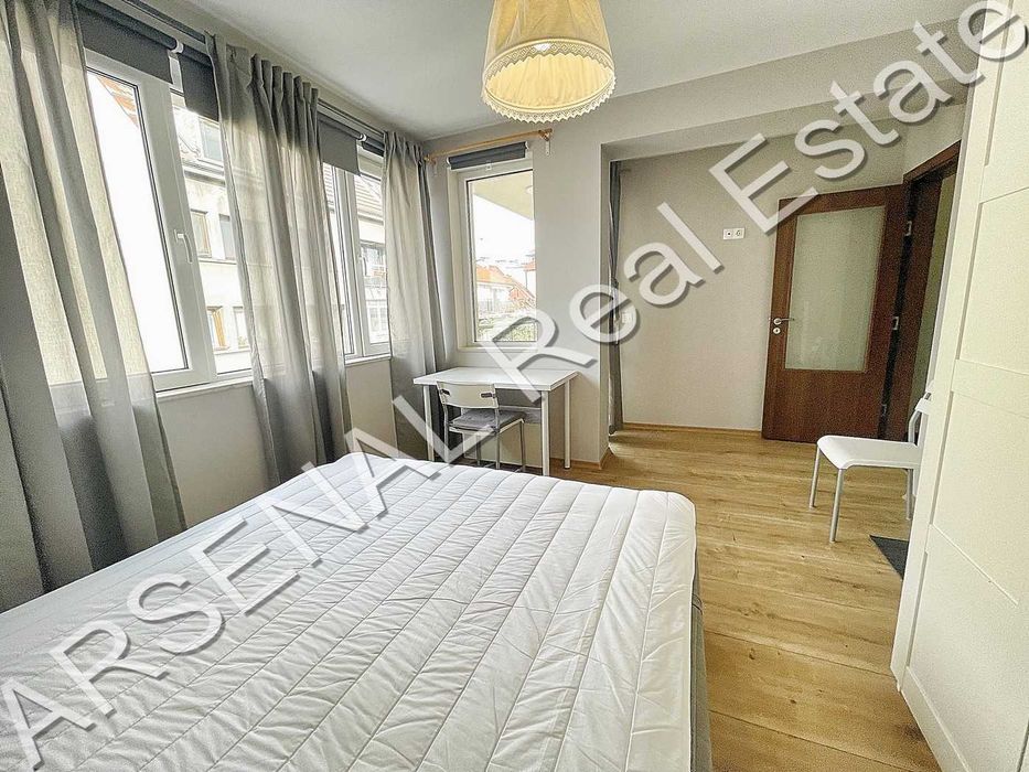 Тристаен апартамент под наем, Център