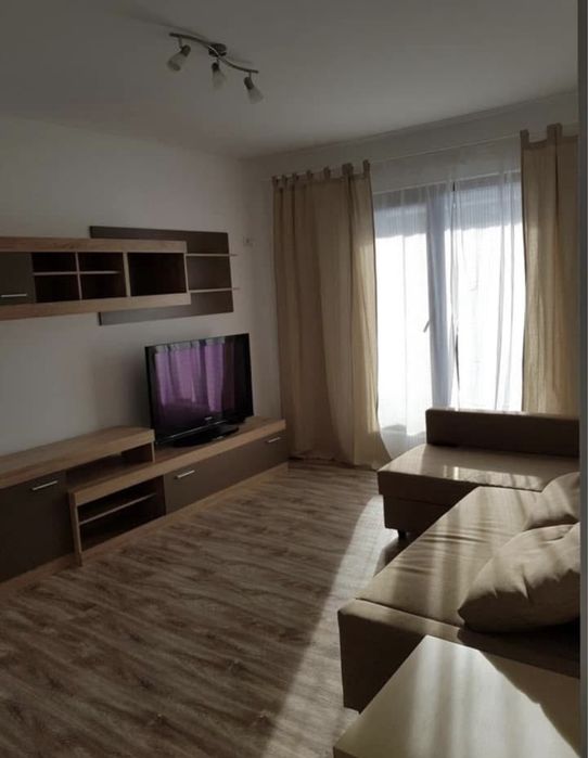 Inchirez aparatament cu 3 camere , 2 bai , 80 mp in Militari residence