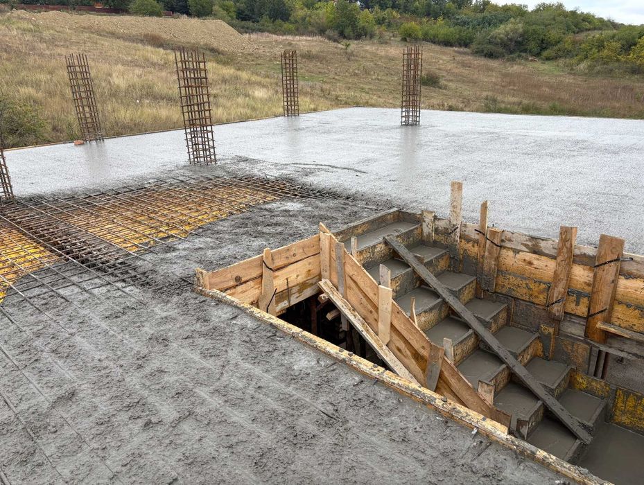 Firma de constructii Executam case la Rosu, Garduri, Dulgherie Zidarie