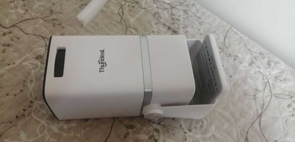 Thundeal TD80W proektor. sotiladi srochna kami bor