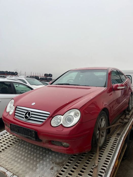 Dezmembrez Mercedes-Benz C CLass w203 CL Coupe