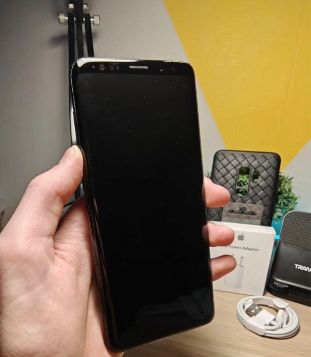 Samsung S9 +  память 64 гига