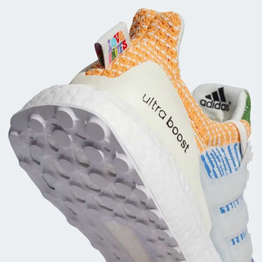 Оригинални маратонки * ADIDAS ULTRABOOST 5.0 DNA *Love Unites * 41 1/3