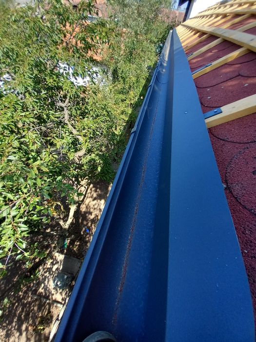 Reparatii acoperise  țiglă metalica jgheaburi burlane  vopsit acoperis