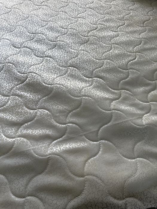 Продаю матрас двухспальный и односпальный