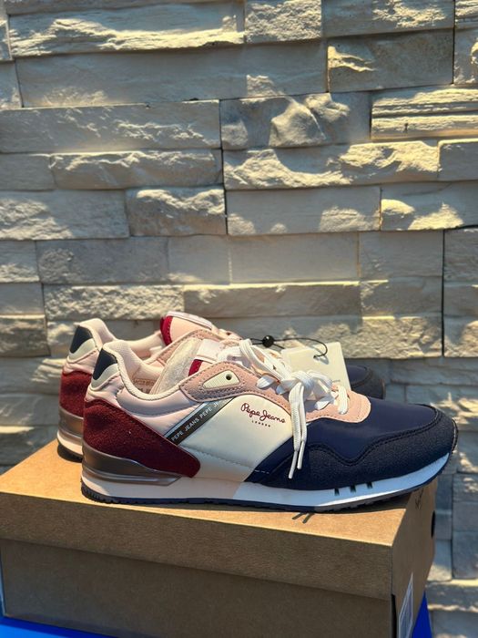 Adidasi dama noi, marimea 38  Pepe Jeans