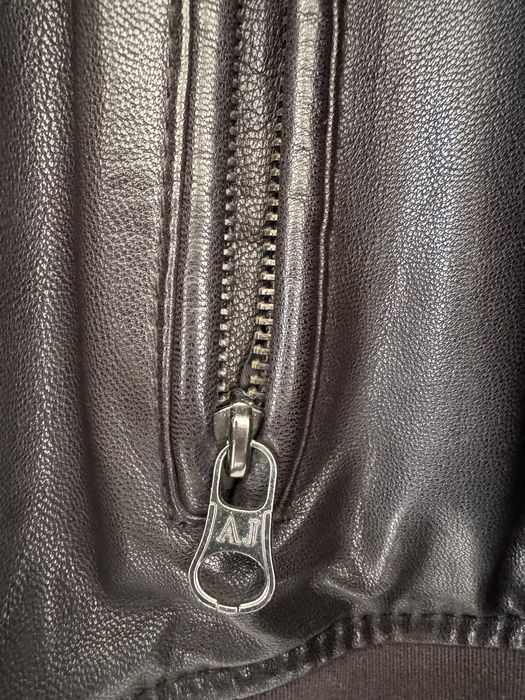 Яке кожено Armani