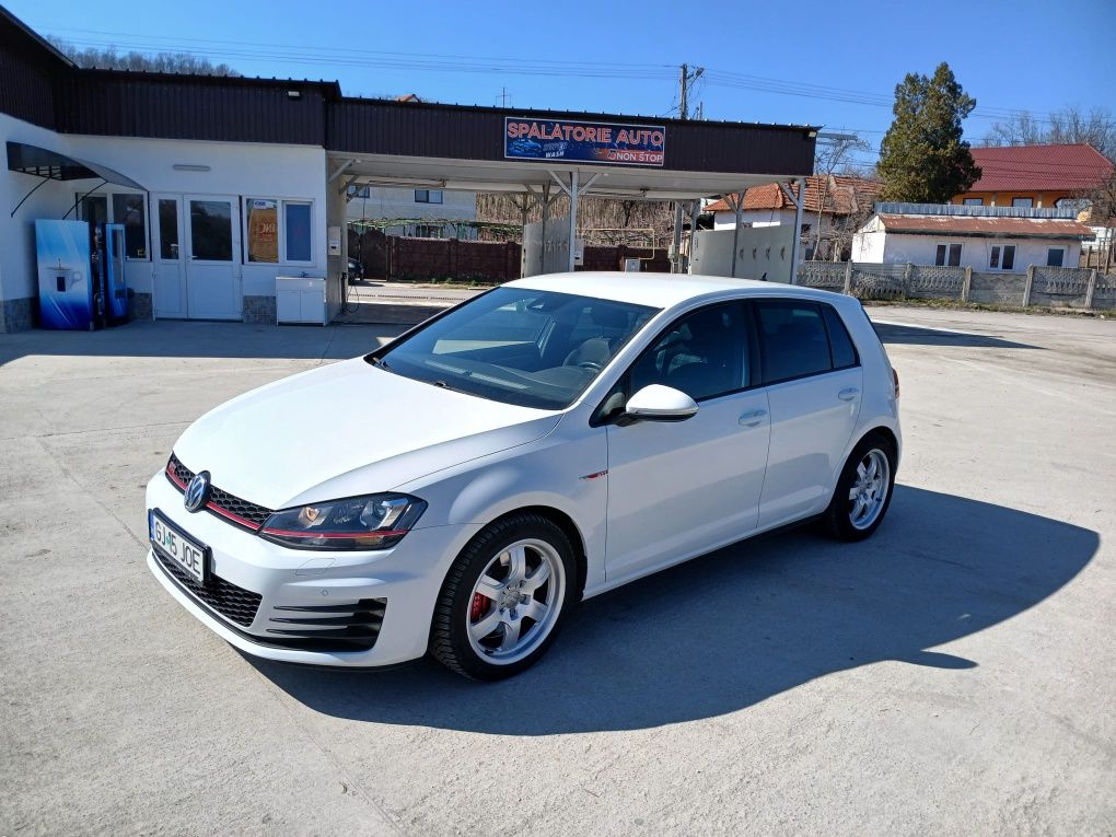 Vand golf 7 gti 2016 .