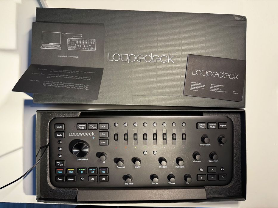 Loupedeck+ Consola Editare Foto Lightroom Premiere. Cutie. Impecabil.