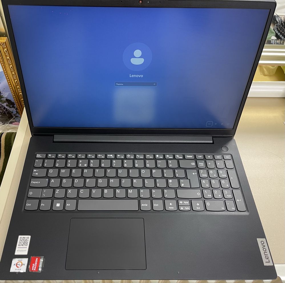 Lenovo notebook xolati ideal kelishtirib beraman