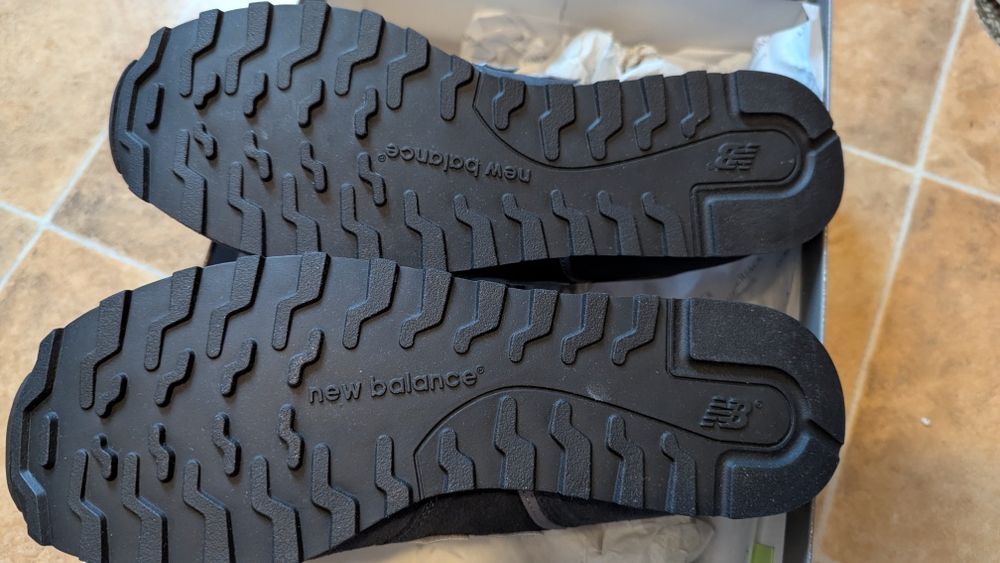 New Balance 373 mărimea 43