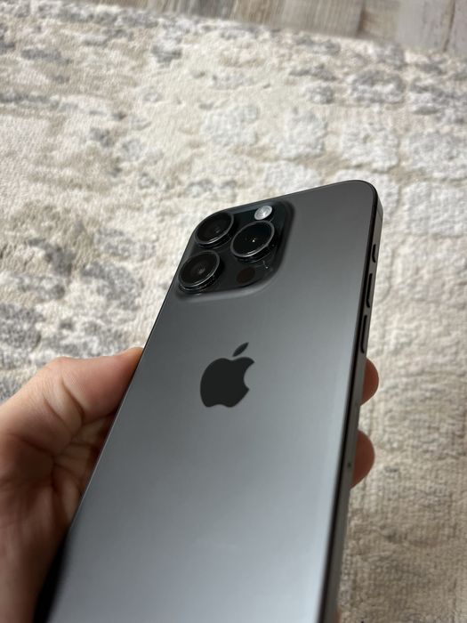 iphone 15 pro black titanium