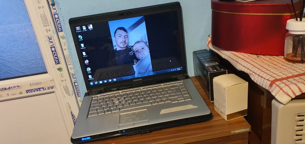 Vând leptop tosiba slattelite