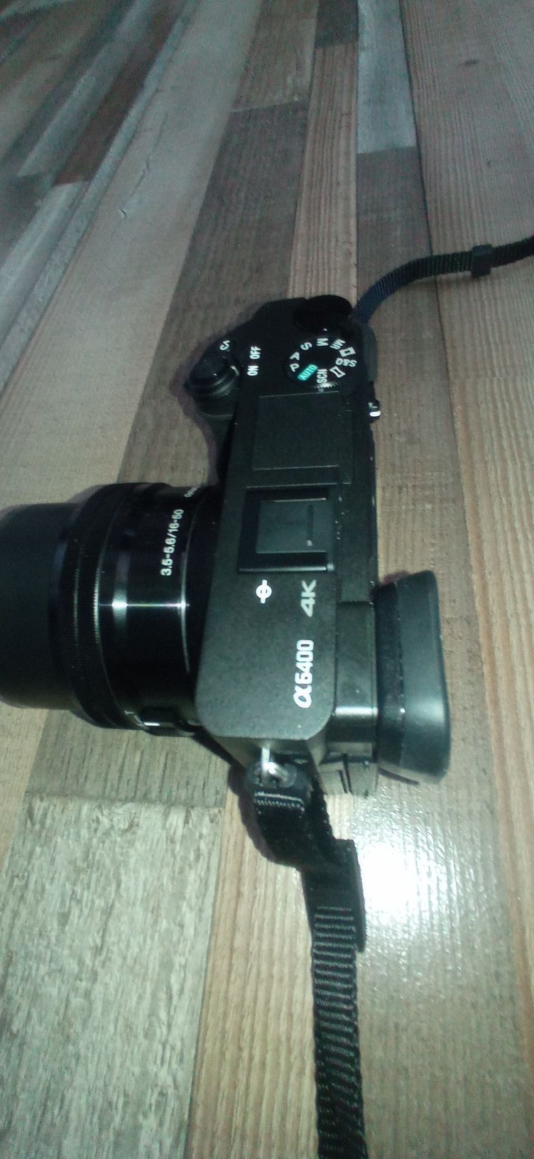 Aparat foto Sony 6400
