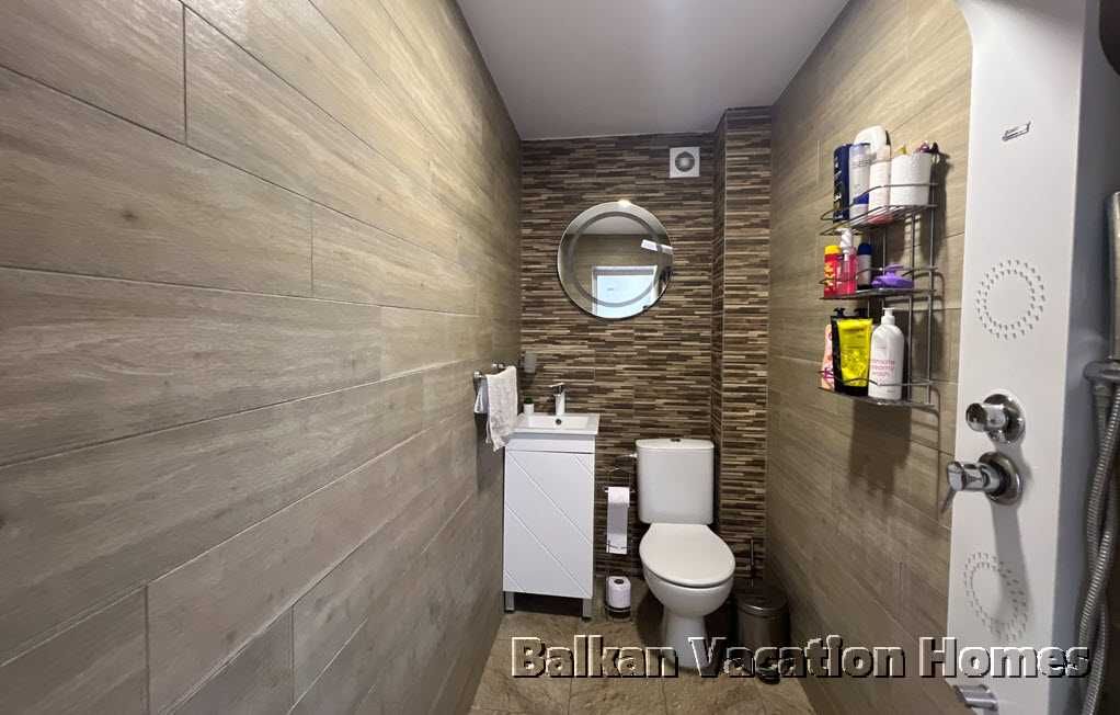 Продава се Къща в Каспичан - 255 кв.м за 726 €/кв.м - Снимка #12