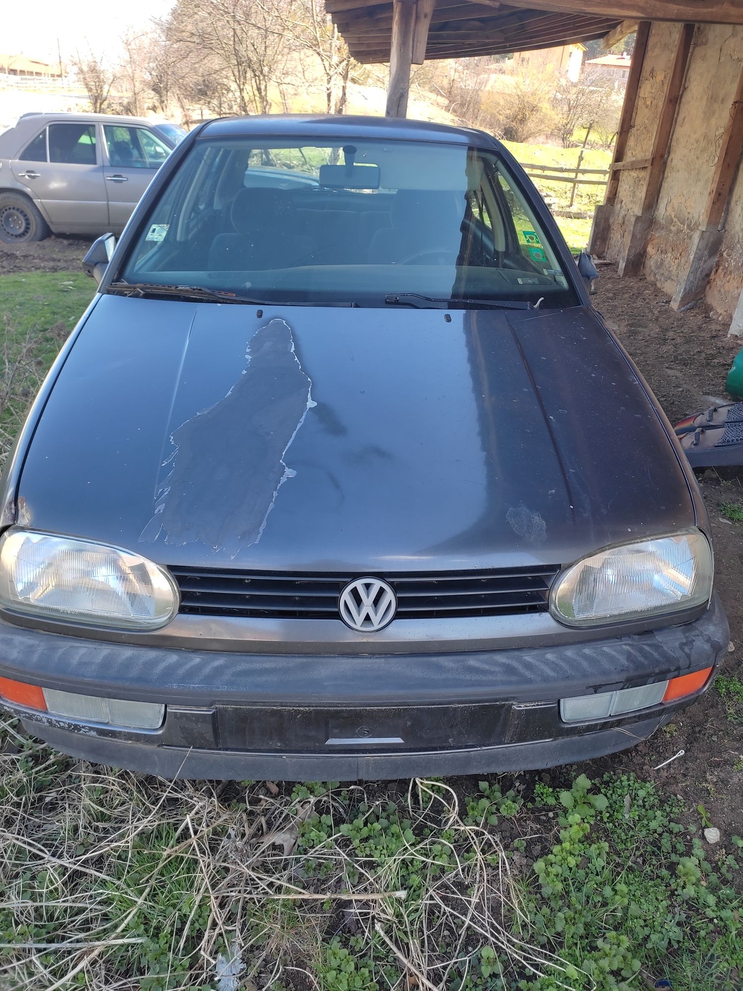 • VW GOLF 3 (1.6  бензин 75кс. 93г.)  на ЧАСТИ също така венто и поло