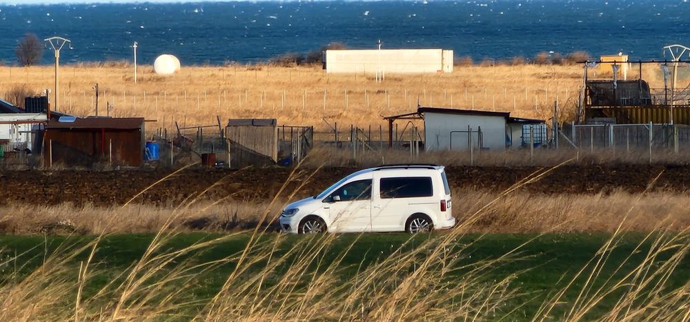 Vand 1 Lot Teren 650 mp deschidere la 2 strazi,Asfalt, la Plaja Corbu