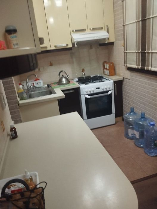 Сдам 3ком 1этаж 4дом Чилонзор 1кв. Ор:66 Школа