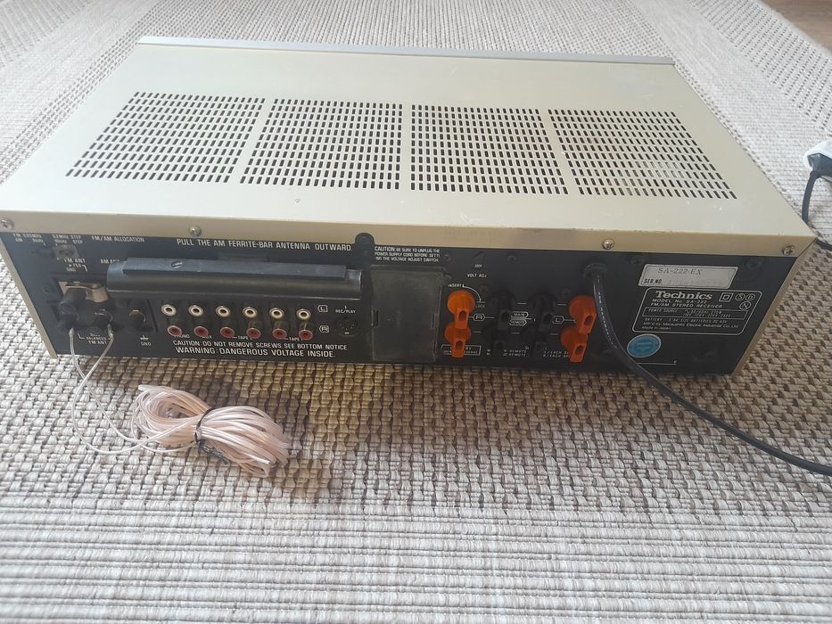 Techincs SA-222 amplificator+tuner