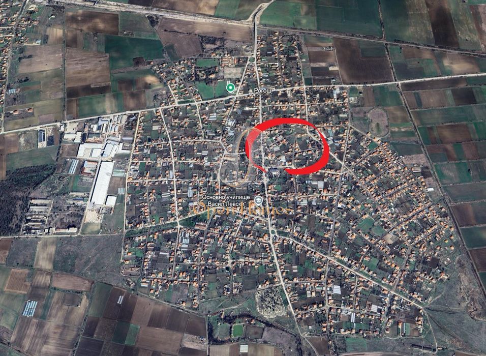 Парцел в с.Рогош на центъра 1415кв.м.
