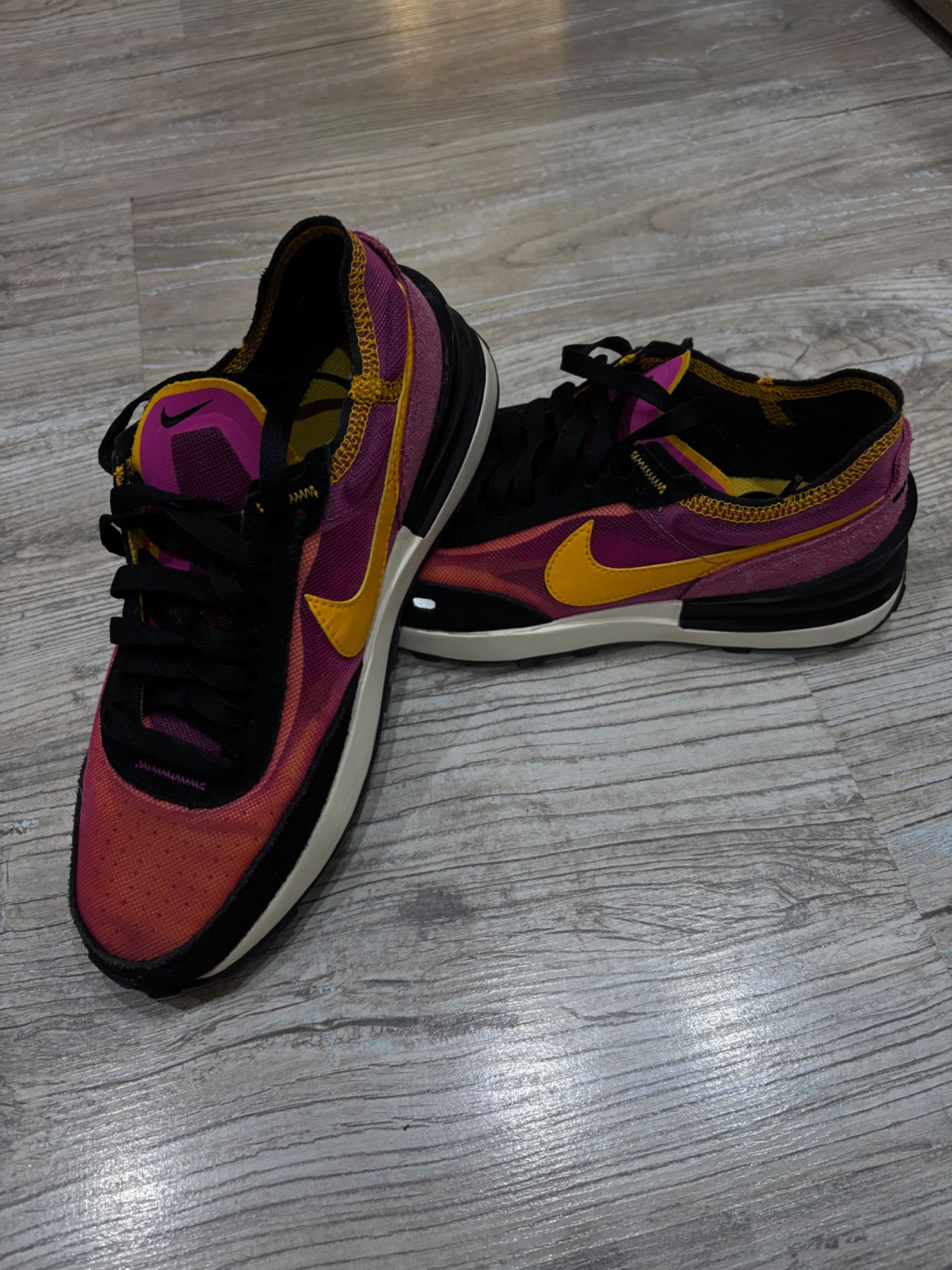 Дамски маратонки Nike