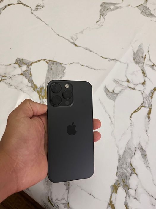 Iphone 16 pro max на гарантии