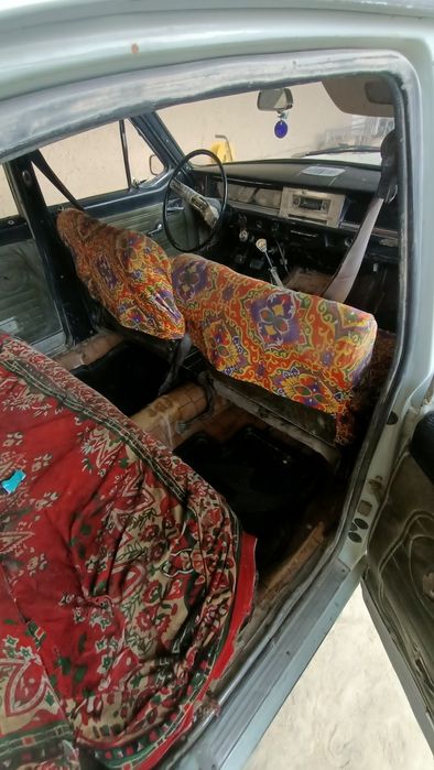 Gaz 024 sotiladi 1978 yil xolati yaxshi ishi yo'q tayyor qolgani telda