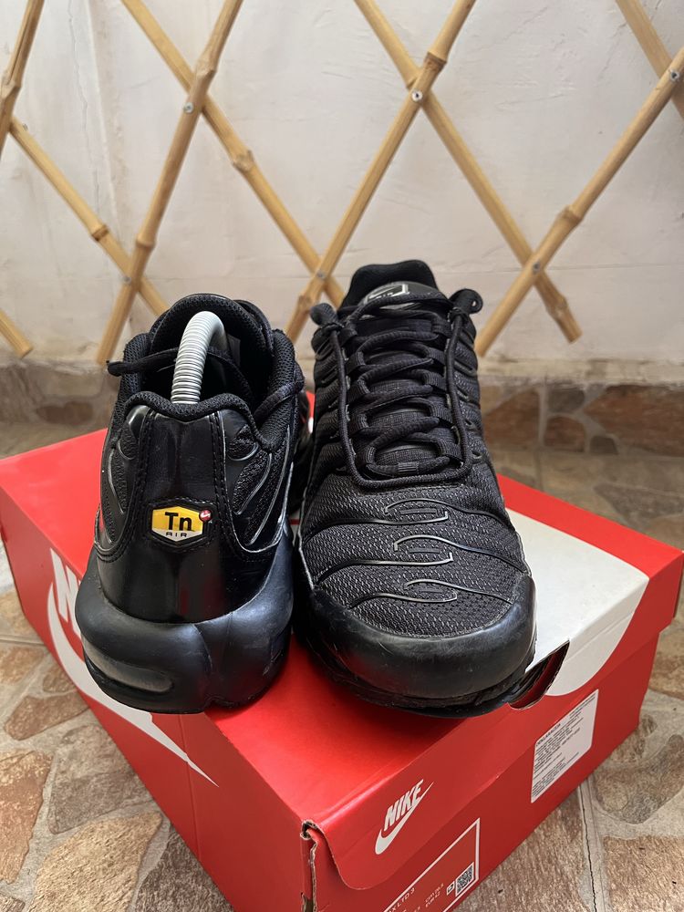 Nike TN Air Max. Обувани 2 пъти.