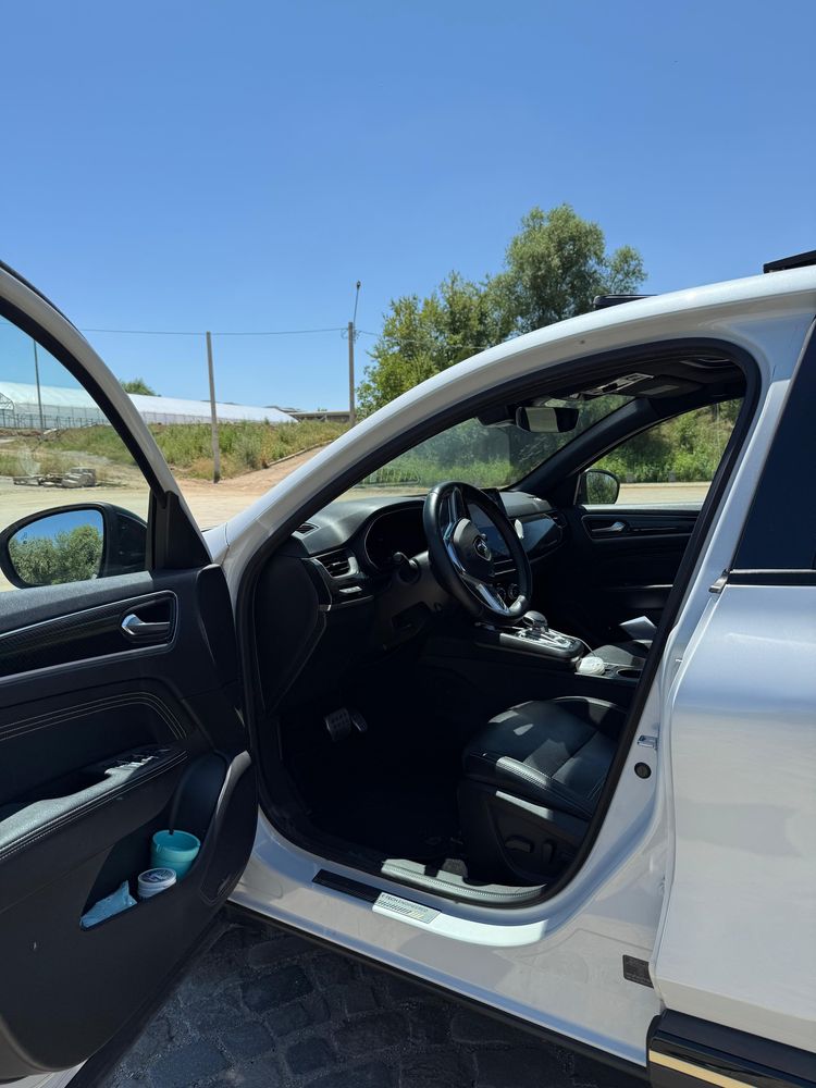 Renault Arkana 1.6 145CP E-Tech Engineered 2023