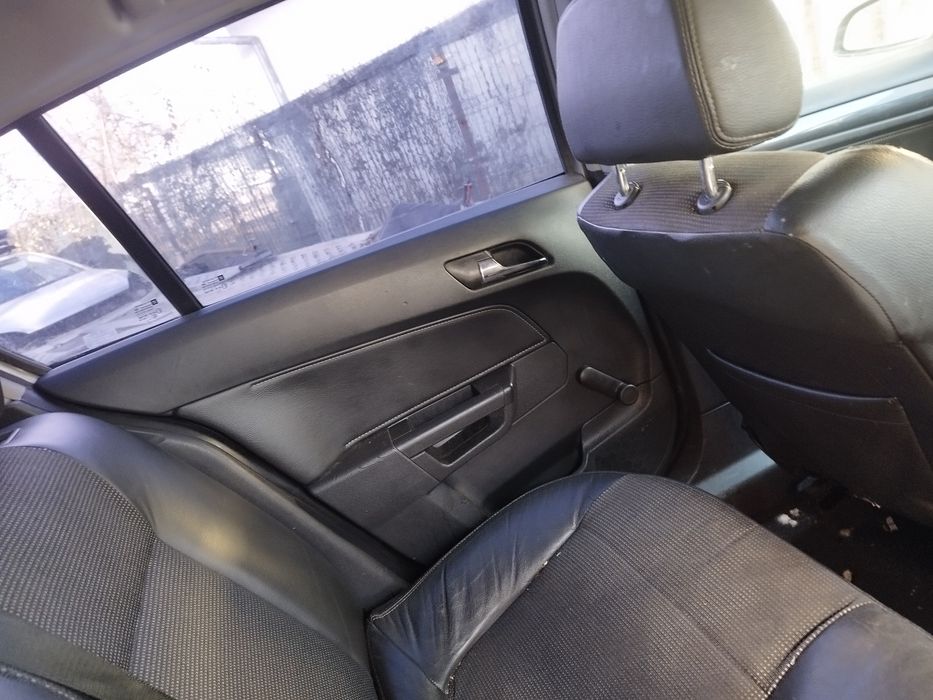 Interior semi piele scaune + fete usi piele Opel Astra H Hatchback
