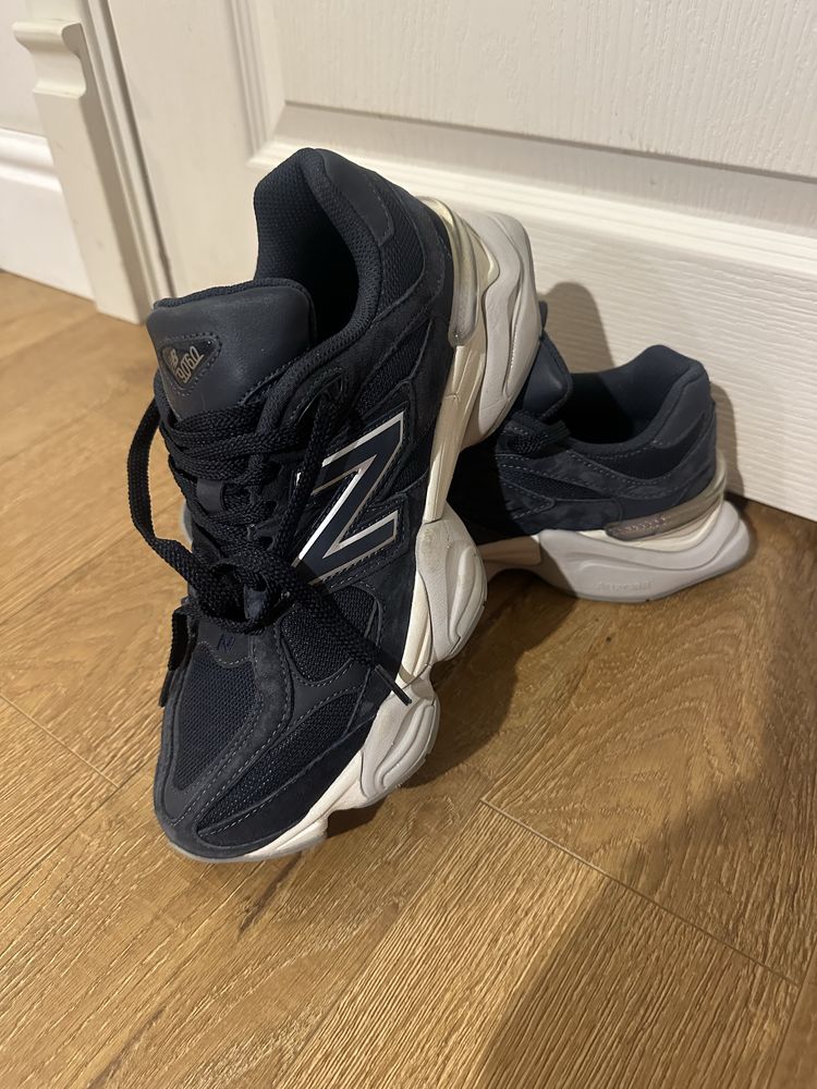 Маратонки New Balance 43