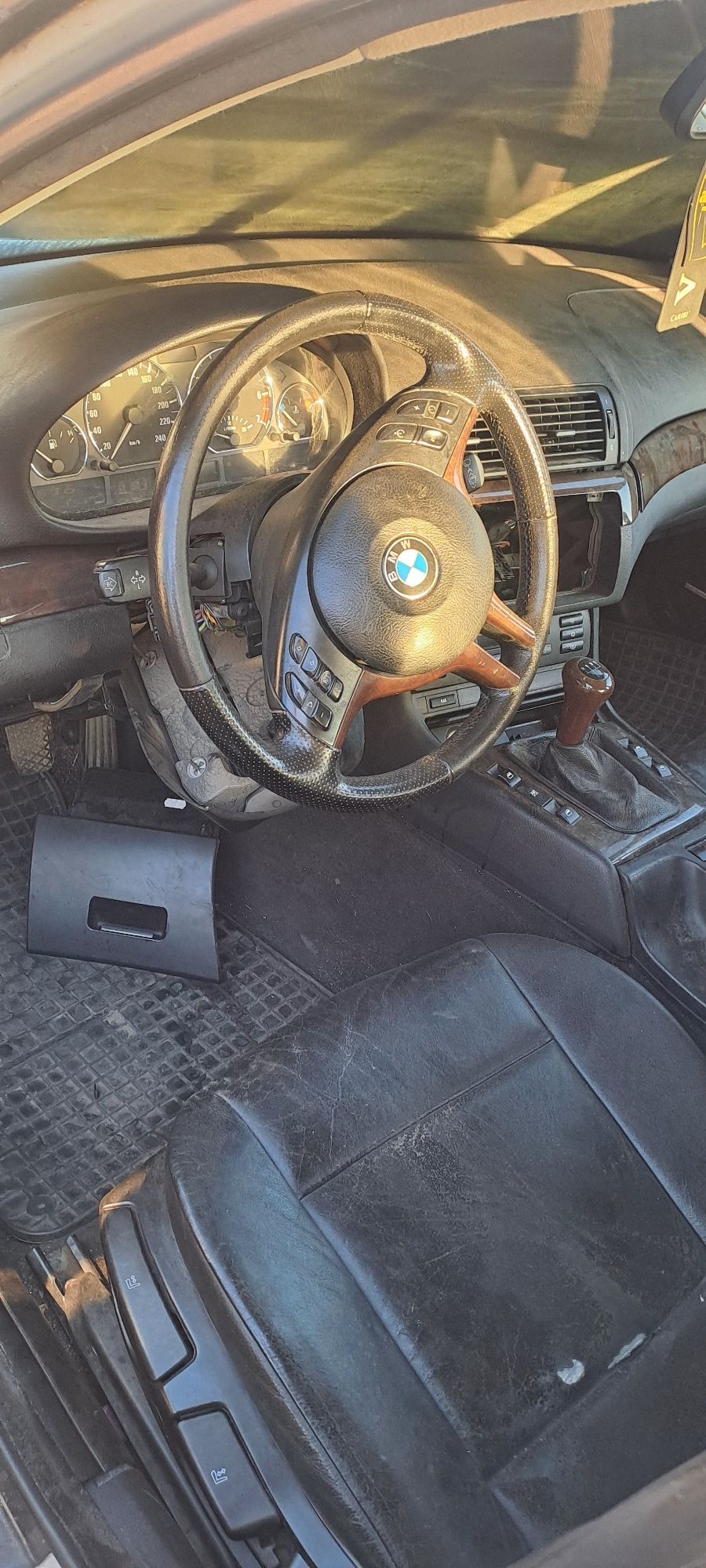 BMW E46 320D 136к.с отличен мотор и скорости  на части