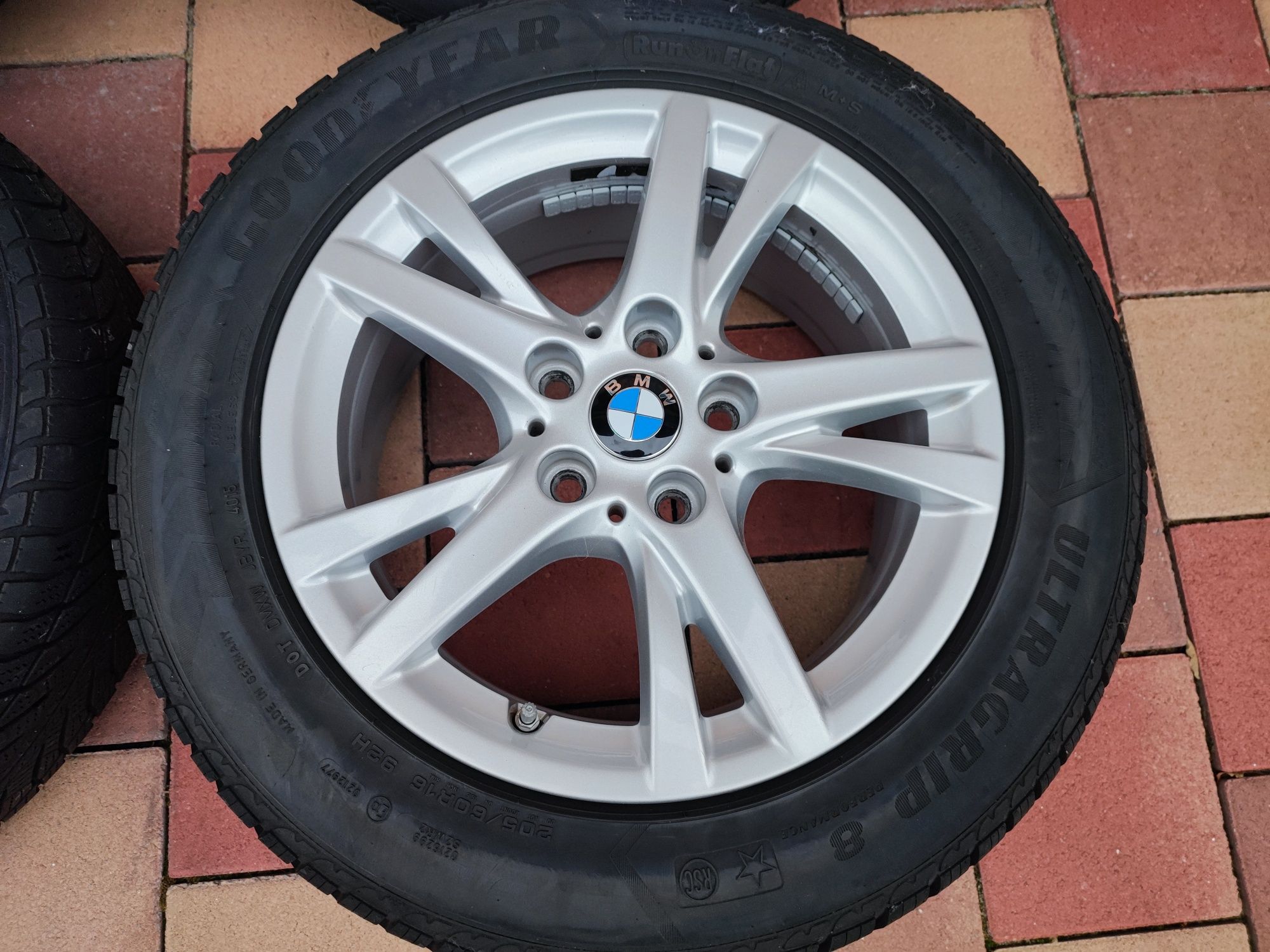 Jante BMW originale F45-F46-F40 2er 205 60R16 iarna Goodyear