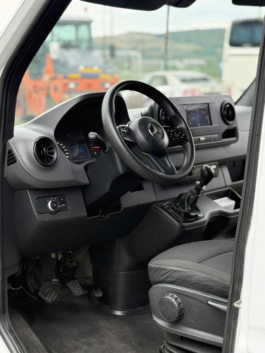 Mercedes-Benz Sprinter 319 CDI 3.0 // 2020 // 3500 Pe carlig