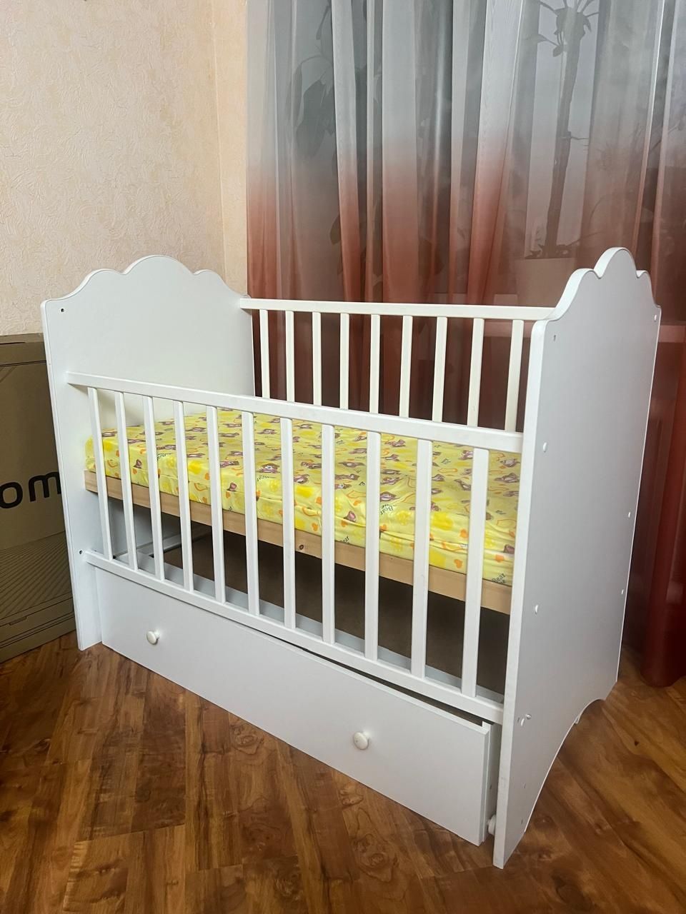 Продам детскую кроватку