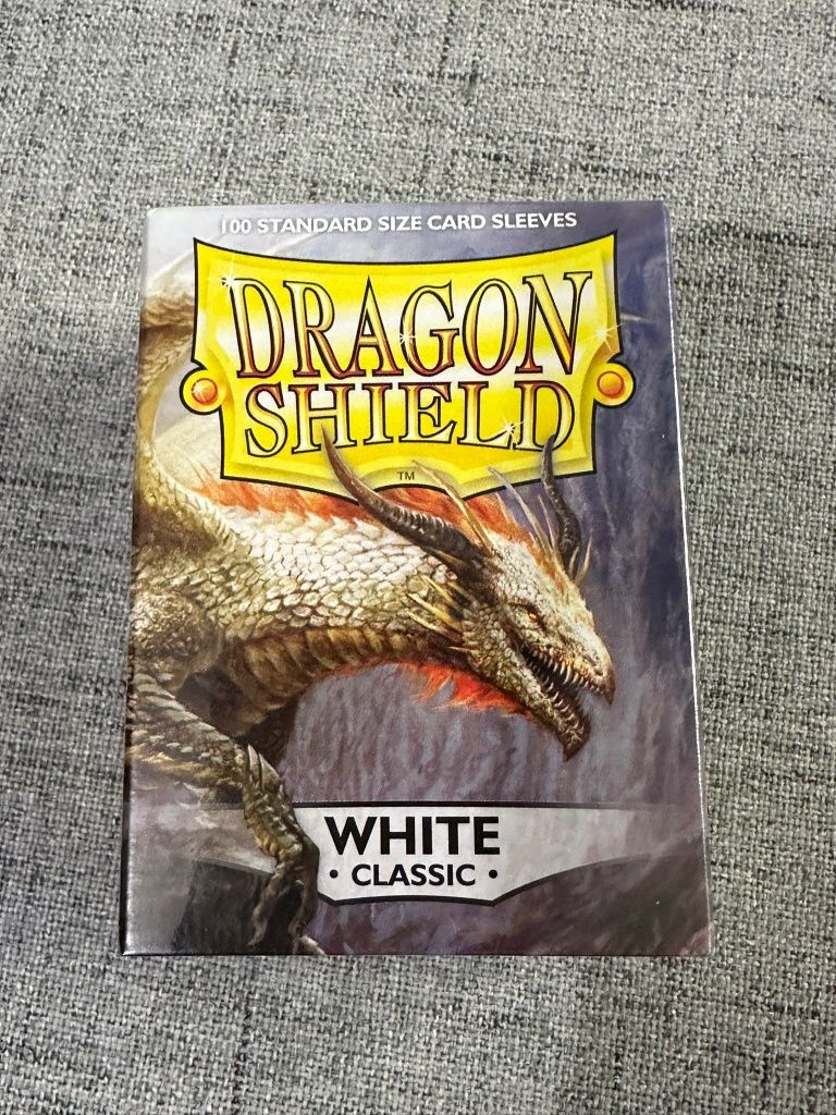 100x White Dragon Shield Standard Sleeves, sigilat