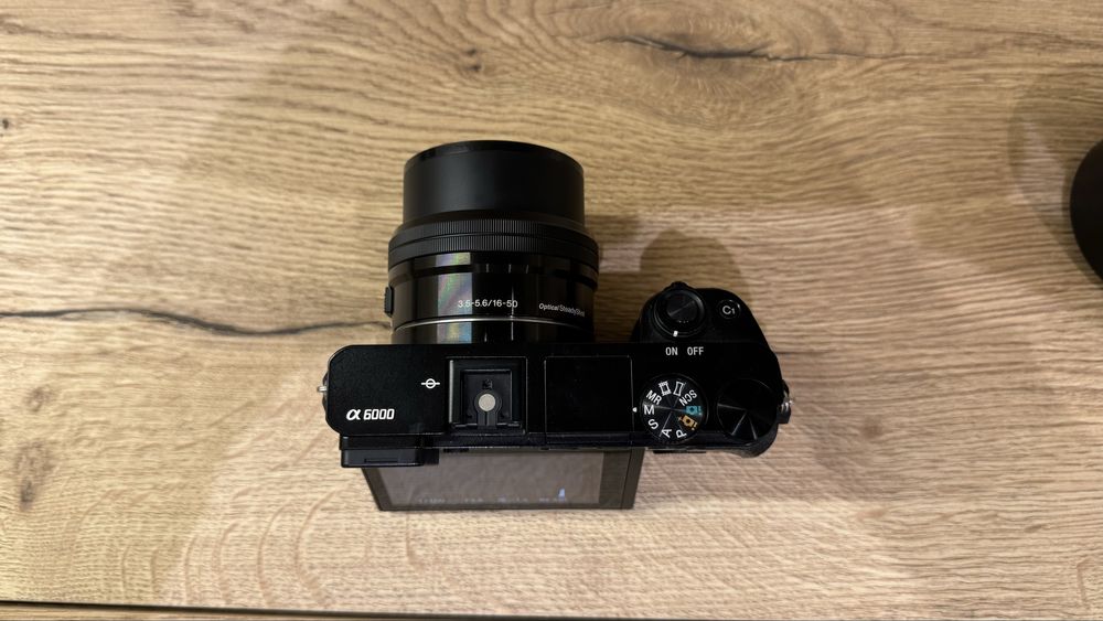 Фотоапарат Sony A6000